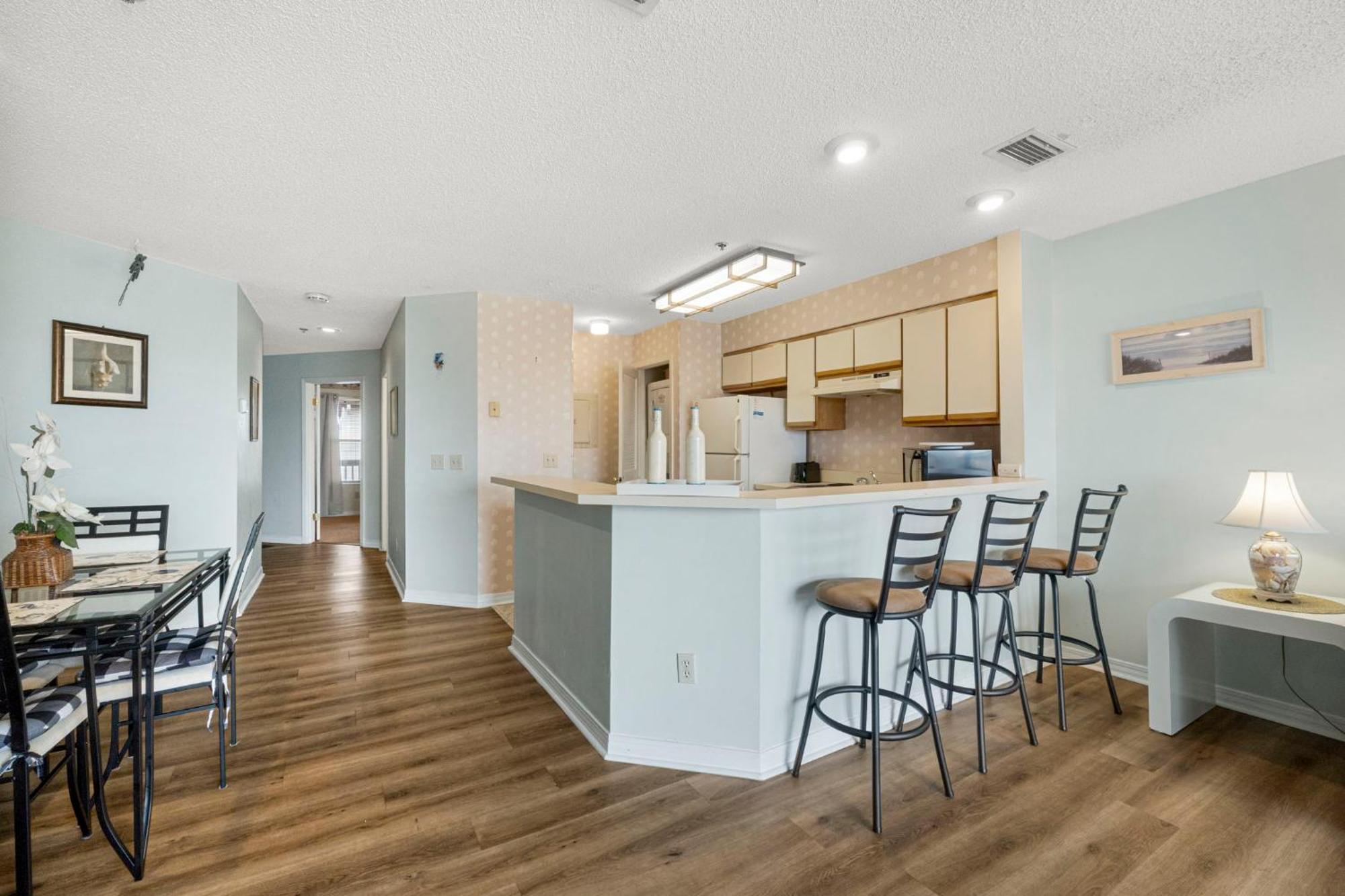 Apartment The At St Thomas Square 1305a *