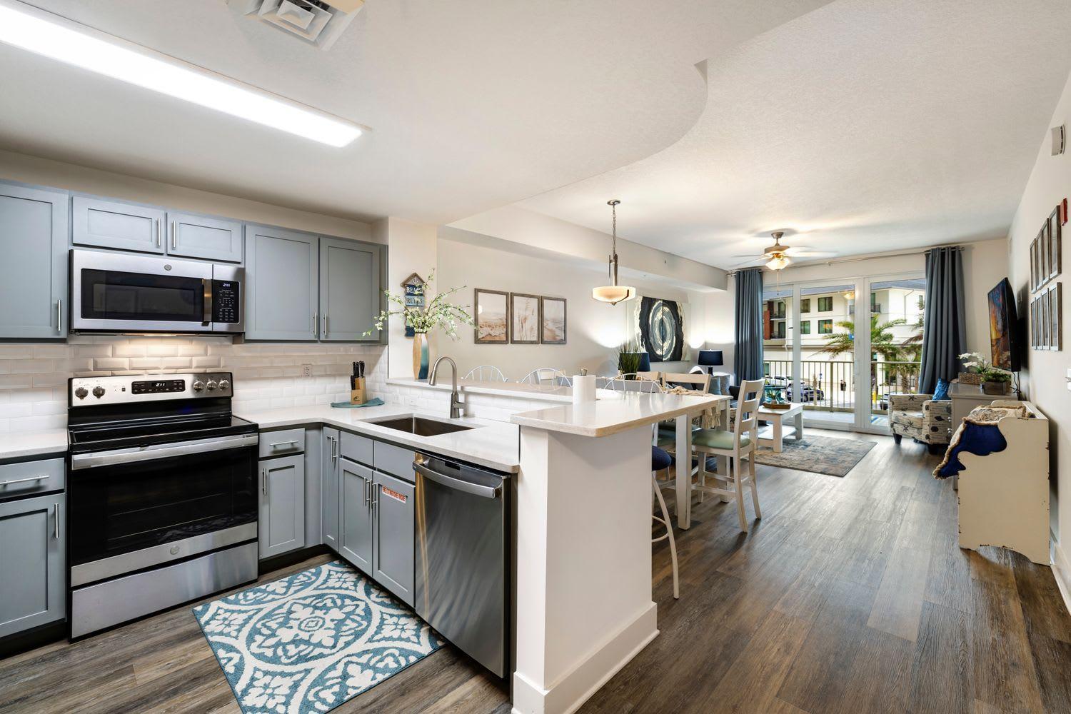 Calypso 3 New Relax Unwind Luxury Pcb Next To Pier Park 3 Bed 2 Bath Pool Hot Tub Tikki Bar Panama City Beach
