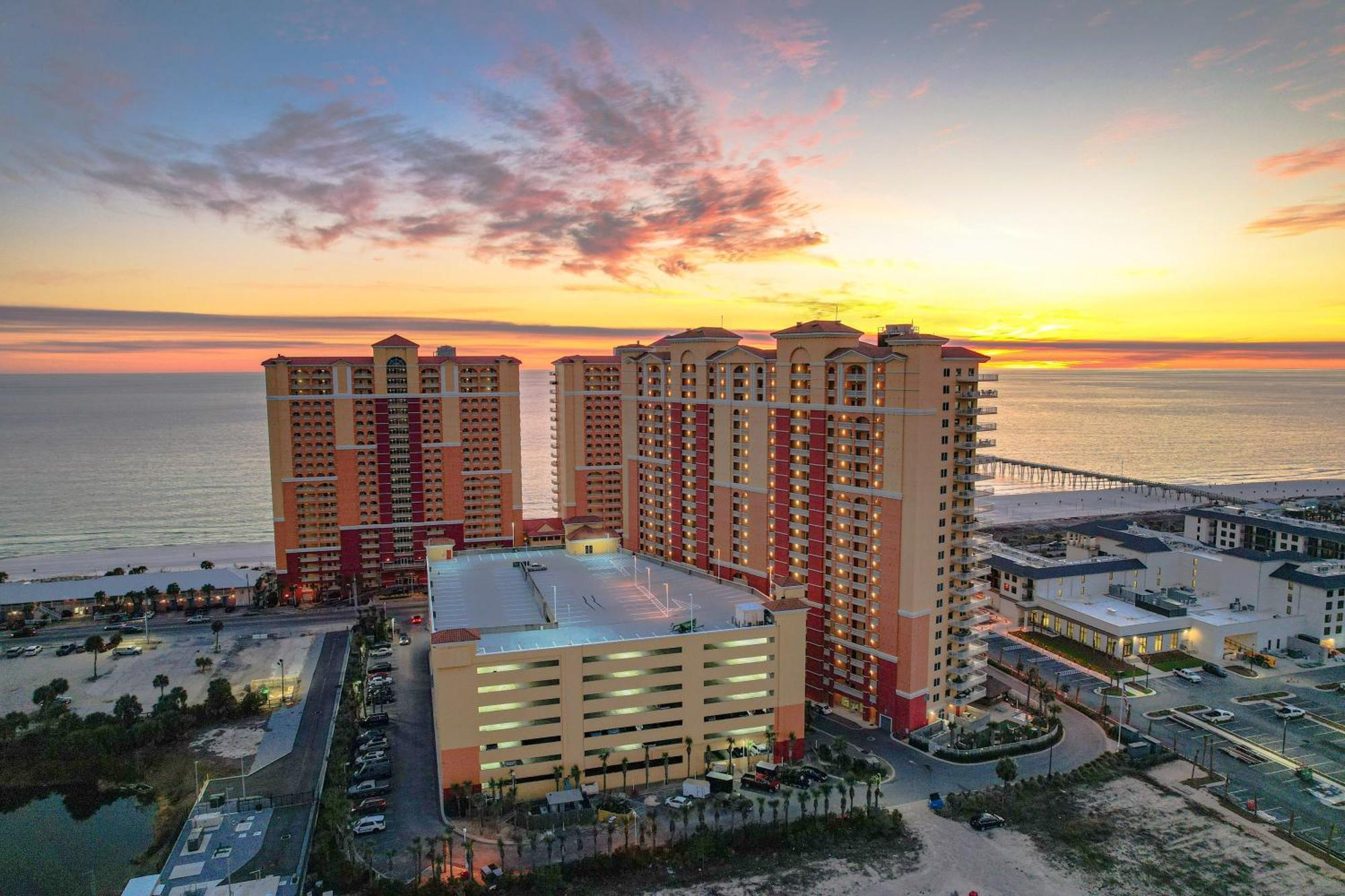 Holiday home Calypso 3 New Relax Unwind Luxury Pcb Next To Pier Park 3 Bed 2 Bath Pool Hot Tub Tikki Bar *