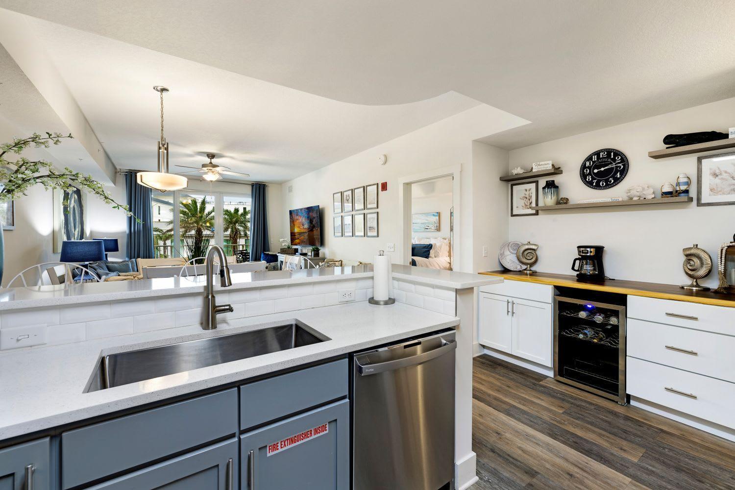 Holiday home Calypso 3 New Relax Unwind Luxury Pcb Next To Pier Park 3 Bed 2 Bath Pool Hot Tub Tikki Bar