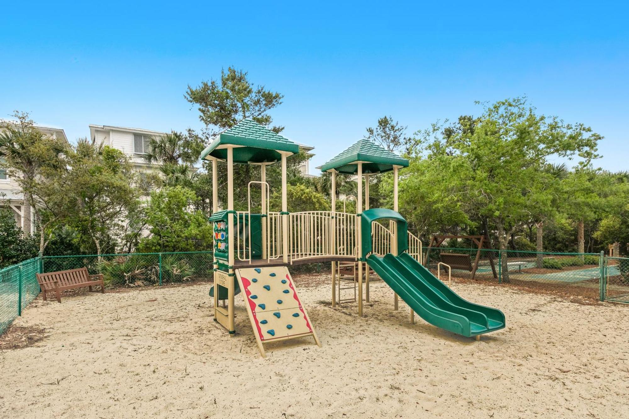 High Pointe E45 Apartment
