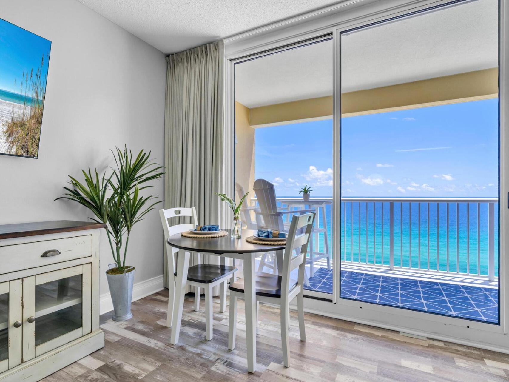 Beachfront-majestic 1513 * Panama City Beach