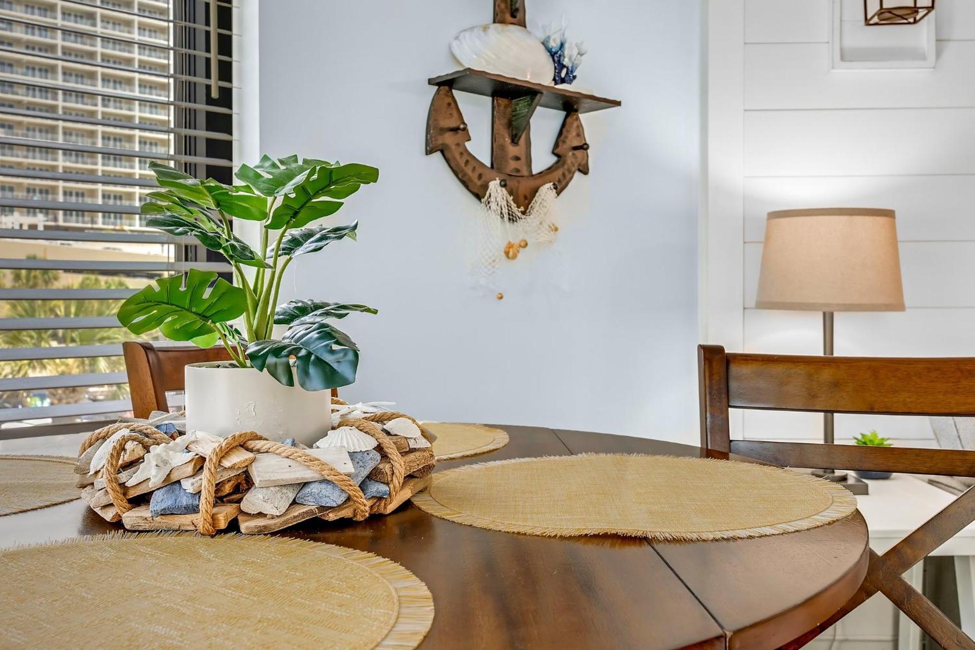 Sunbird Resort! 1 Bd Condo! Free Chair Service! By Dolce Getaways Pcb! Apartment *