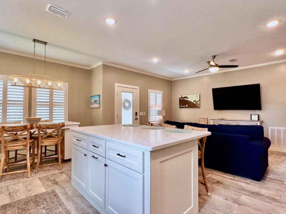 Holiday home Lets Get Laguna Beachin In Brand New Steps To The *