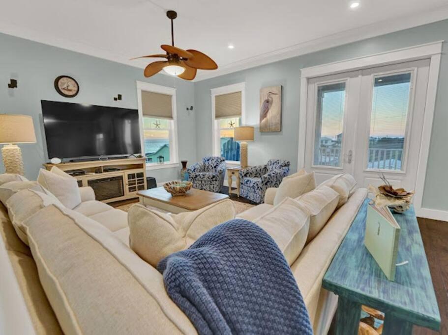 Holiday home Serenade By The Sea *