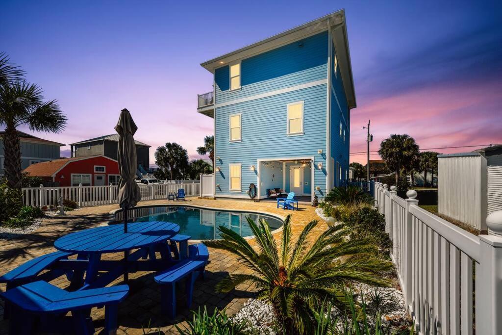 Holiday home Serenade By The Sea