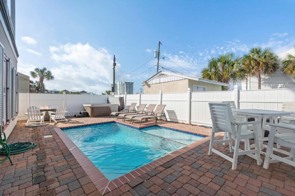 Seas The Day: Luxury With Private Pool And Complimentary Amenities Panama City Beach