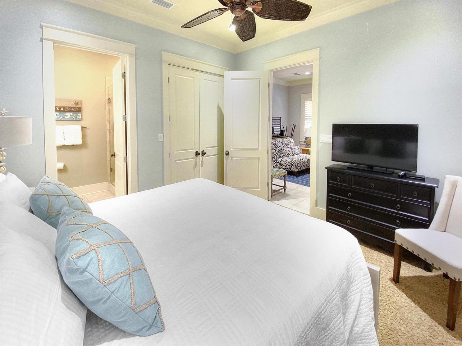 70 Pinecrest