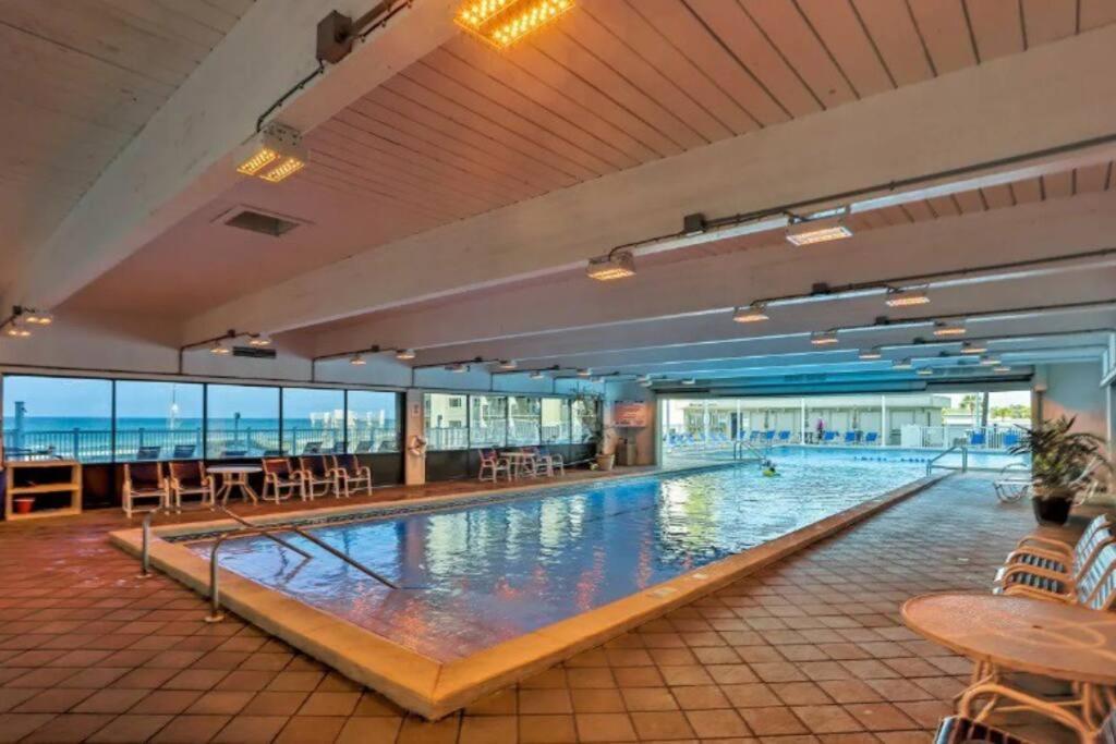 Sea Escape 2 Bedroom Beachfront At Pinnacle Port Holiday home Panama City Beach