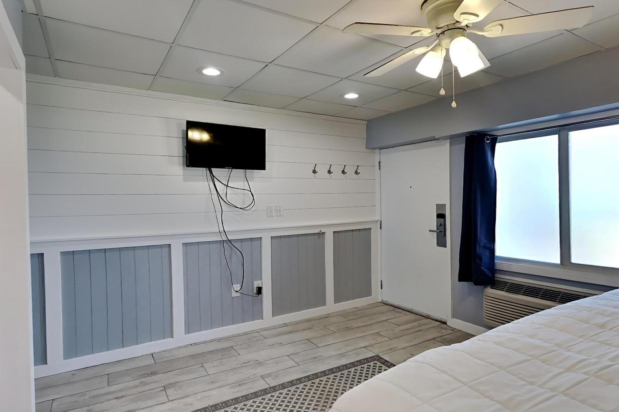 Continental 221 Apartment