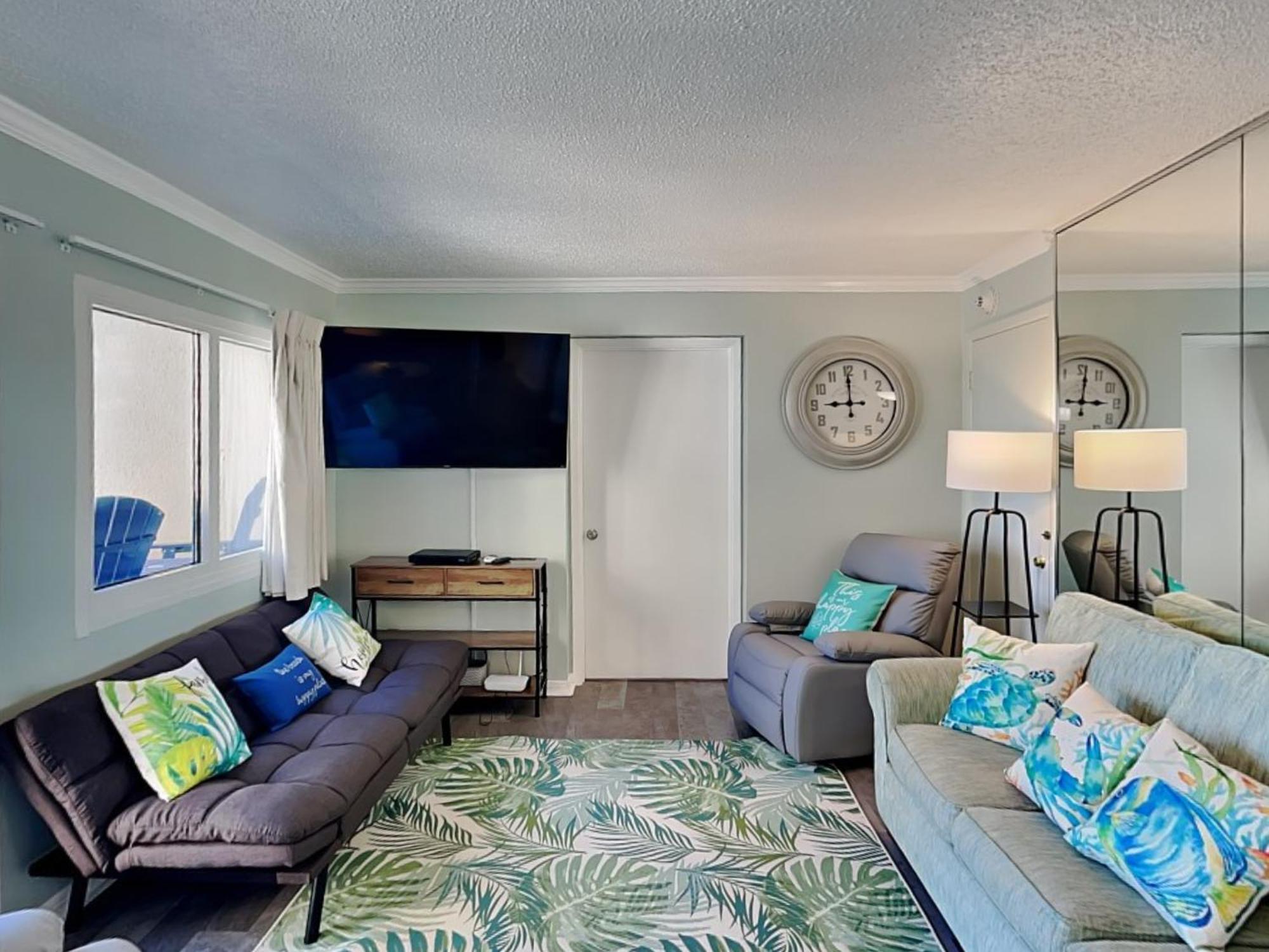 Pinnacle Port A-702 Apartment *