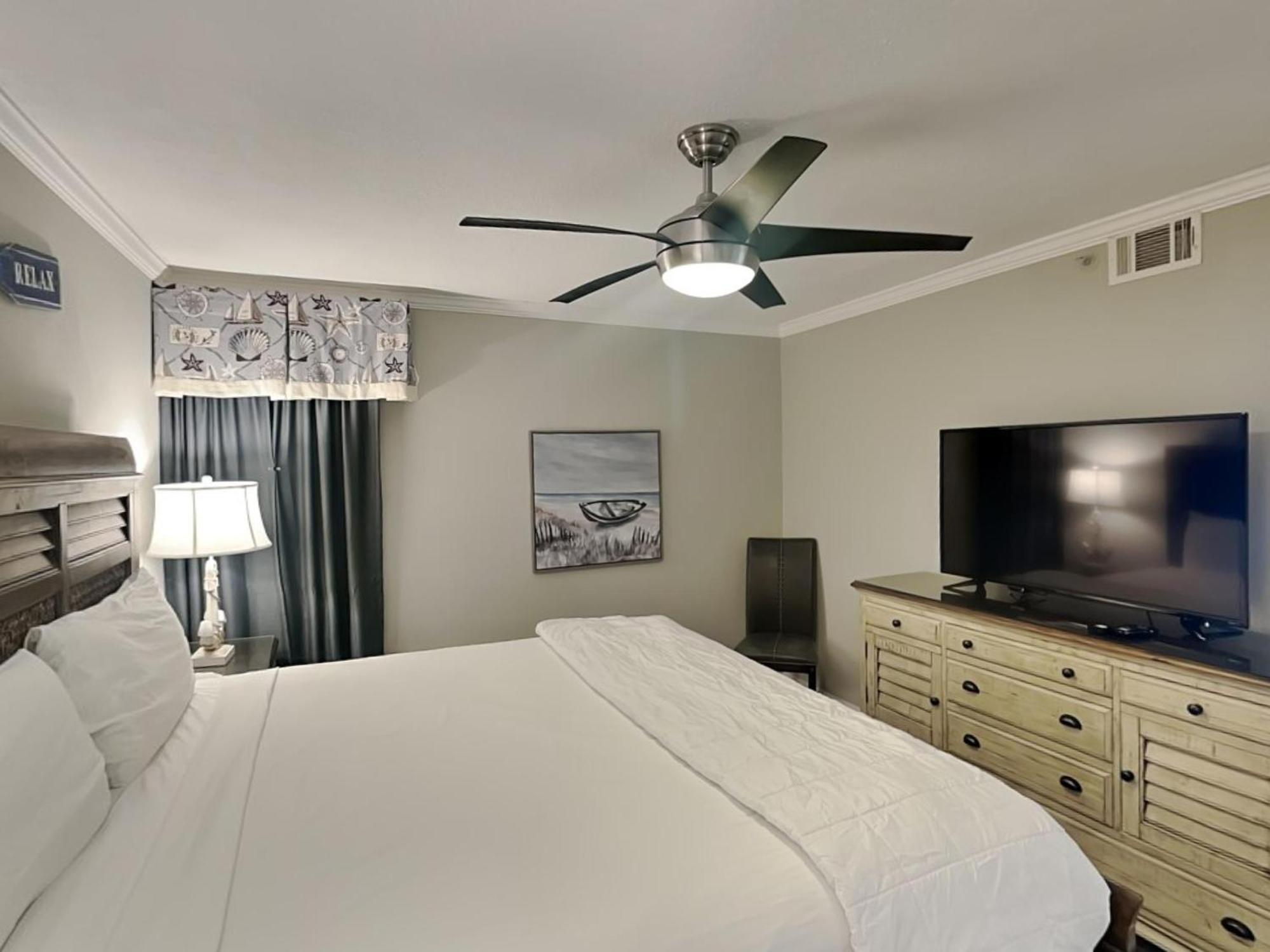 Edgewater Tower 3 Unit 301 Apartment *