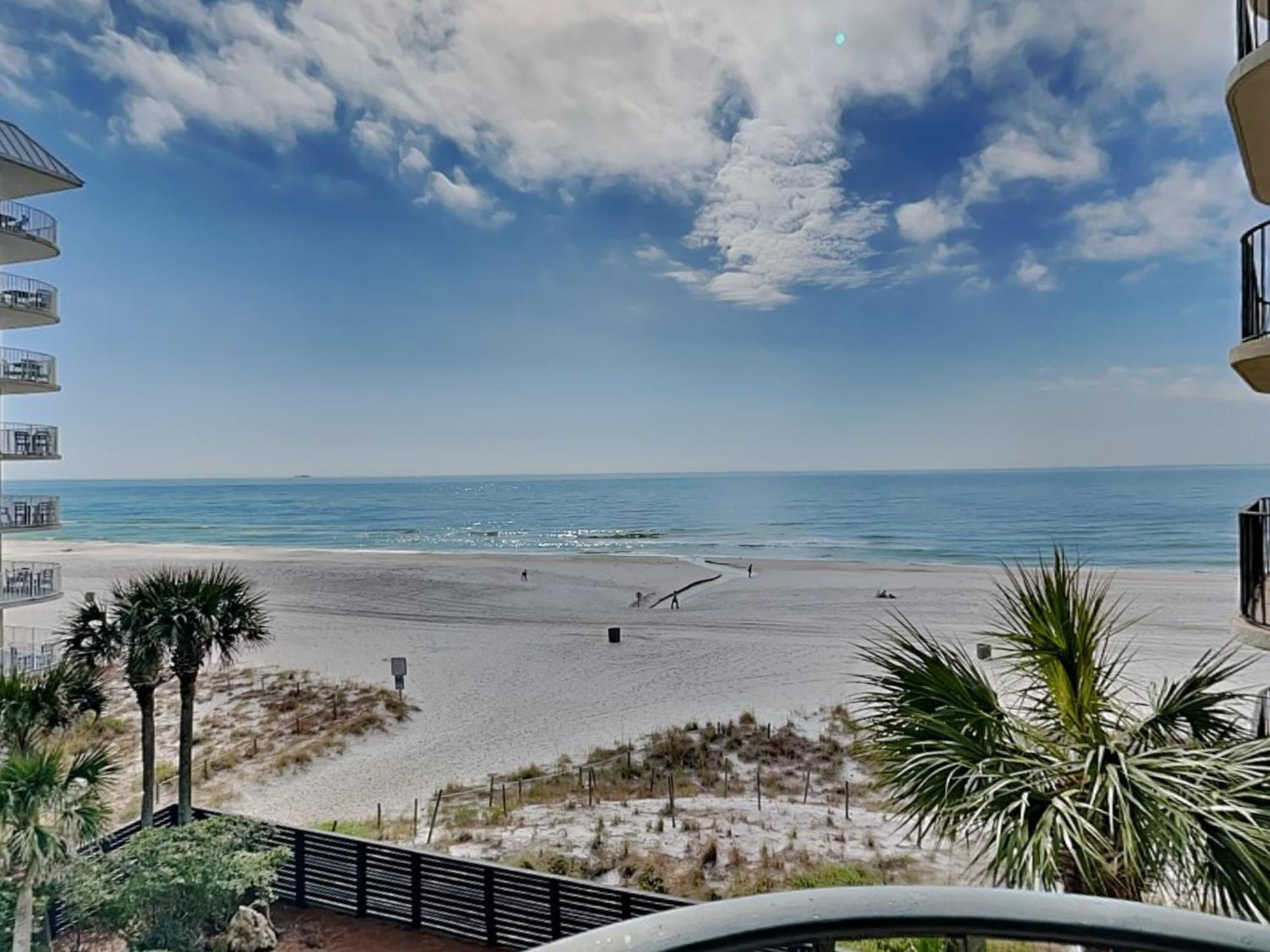 Apartment Edgewater Tower 3 Unit 301