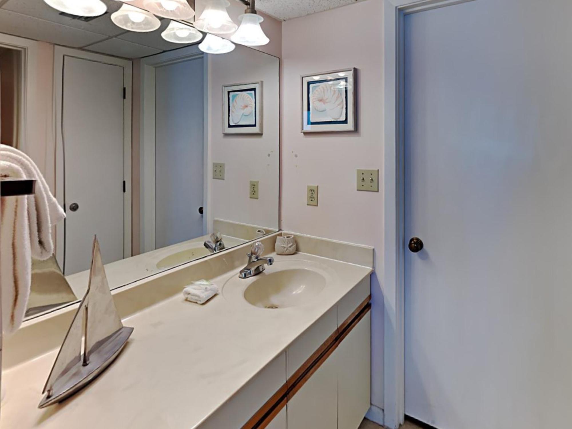 Edgewater Tower Ii 510 Apartment Panama City Beach