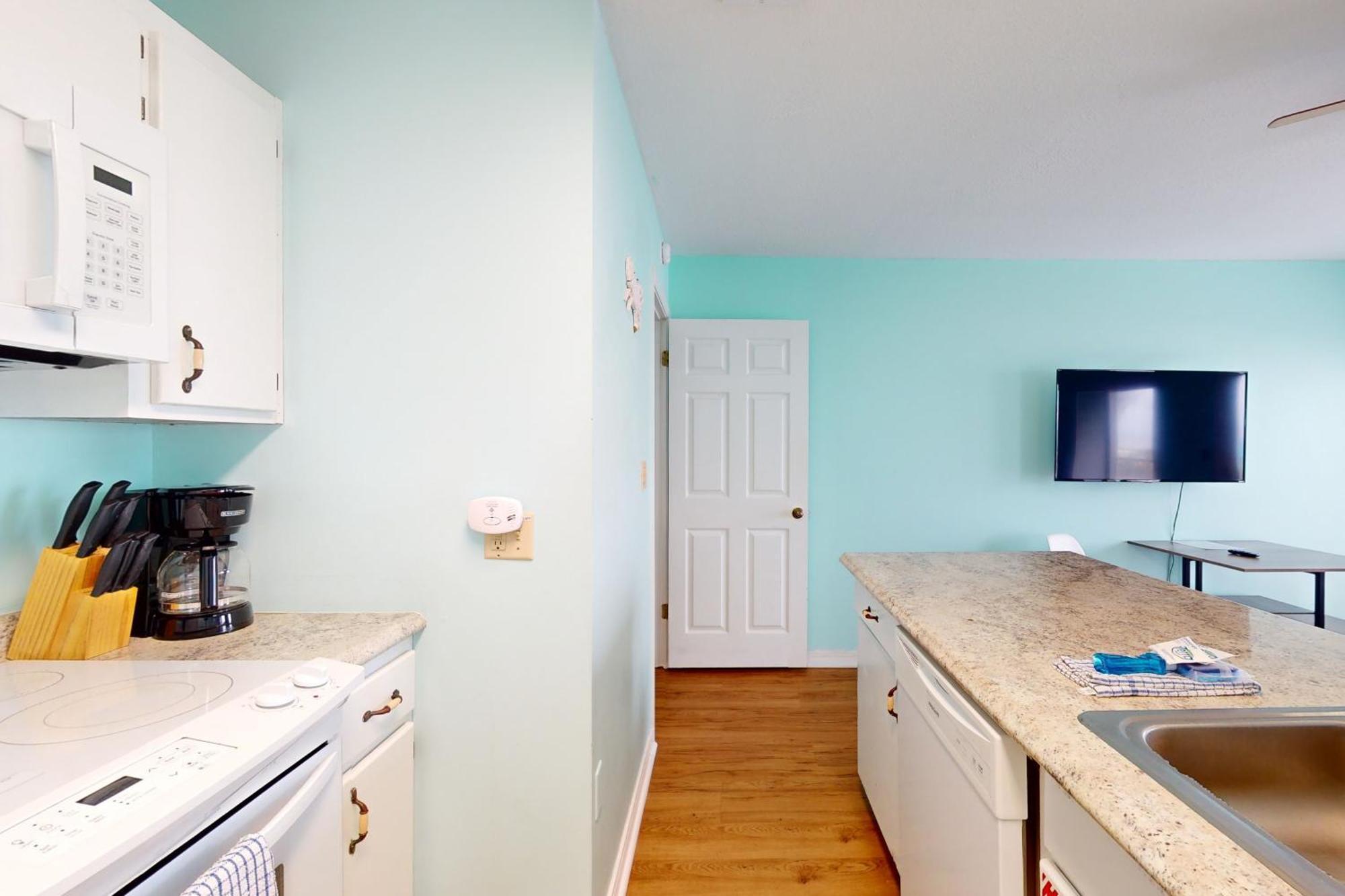 Front Retreat B1 Apartment Panama City Beach
