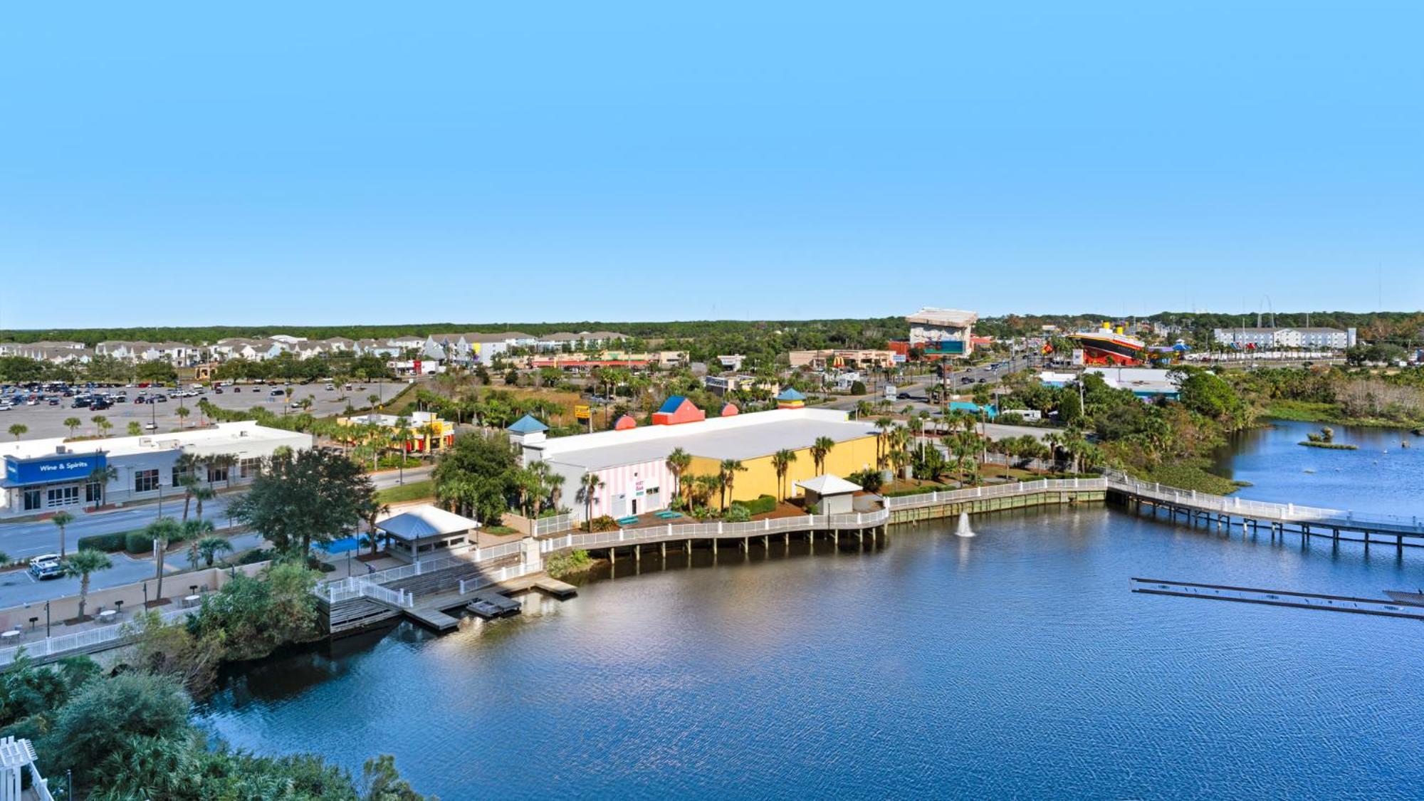 Holiday home Laketown Wharf 729 - Paradise Retreat