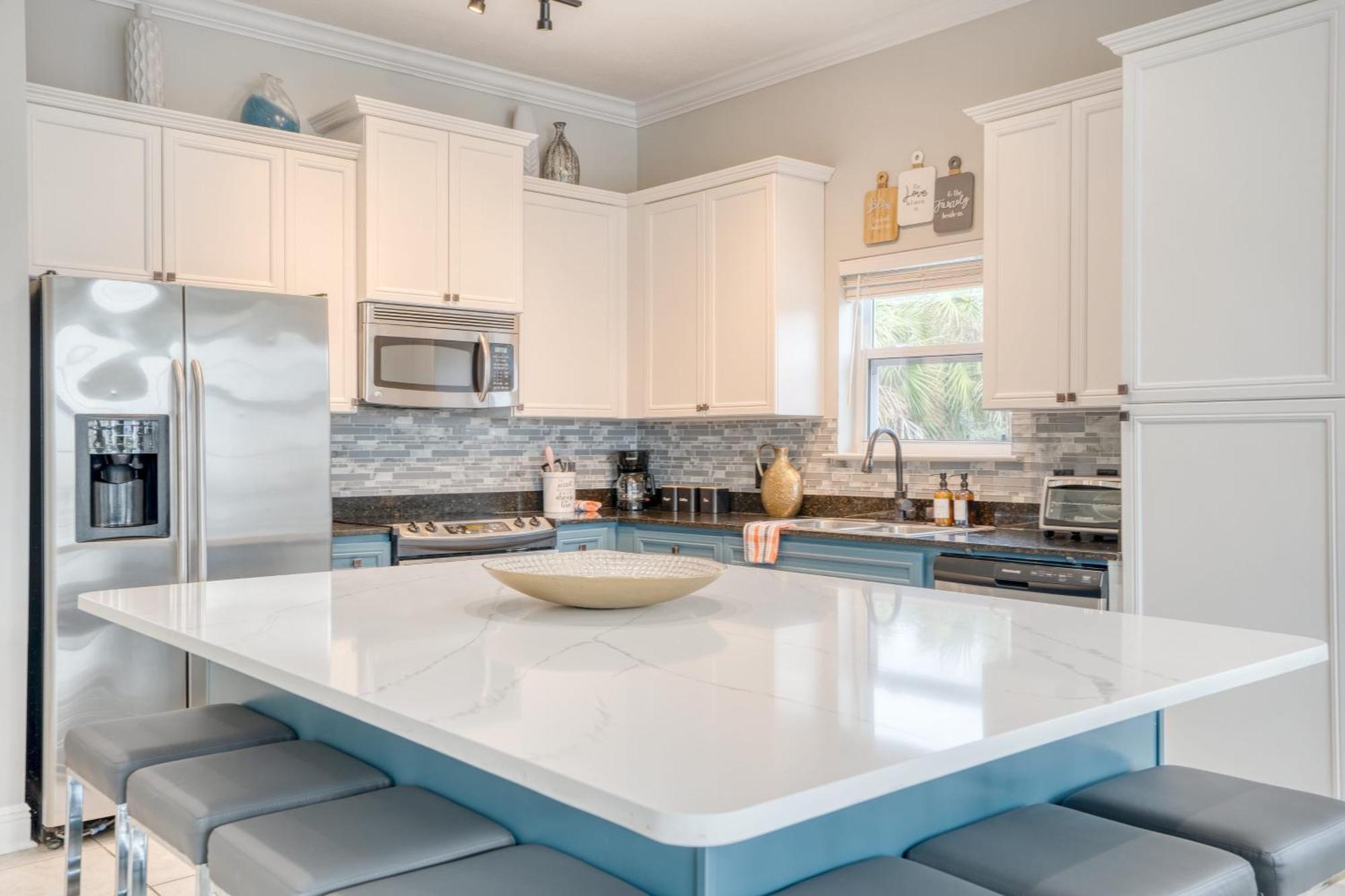 Holiday home Tidal Charm By Avantstay Walk To Community Pool Balcony Ocean Views Panama City Beach