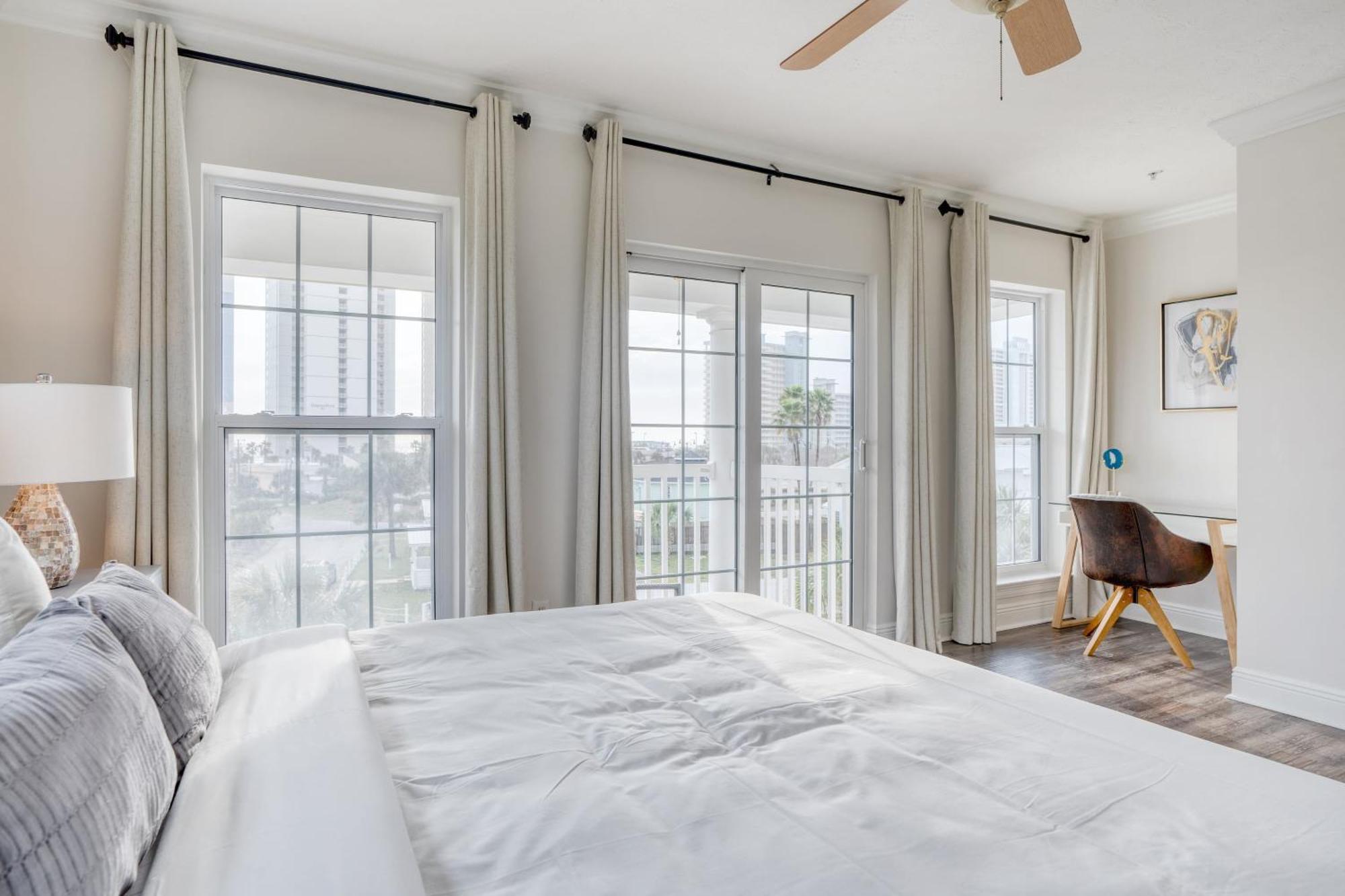 Tidal Charm By Avantstay Walk To Community Pool Balcony Ocean Views Holiday home *