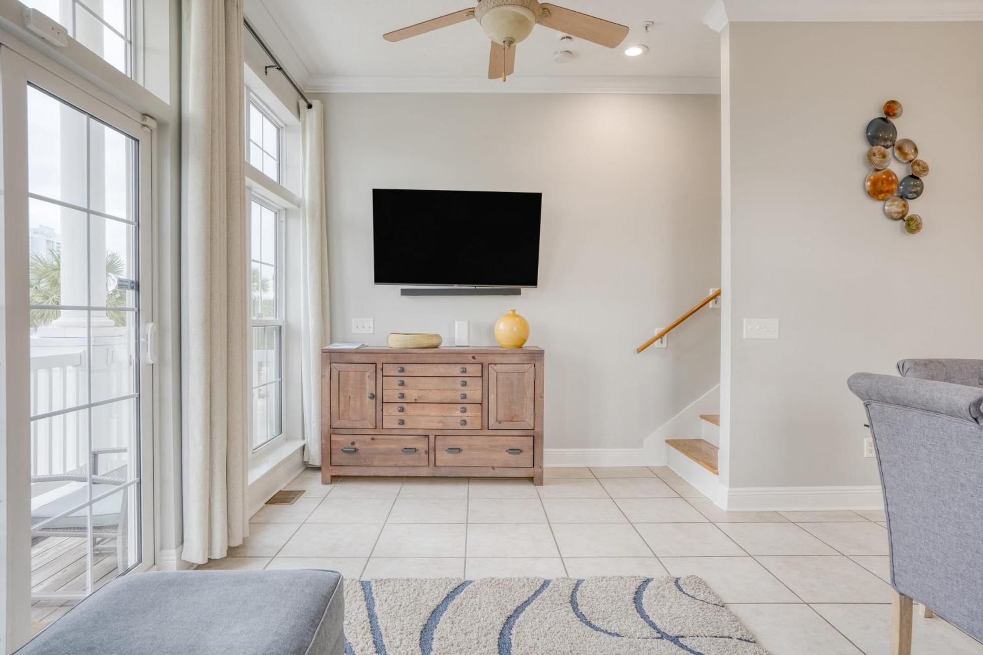 Tidal Charm By Avantstay Walk To Community Pool Balcony Ocean Views Holiday home