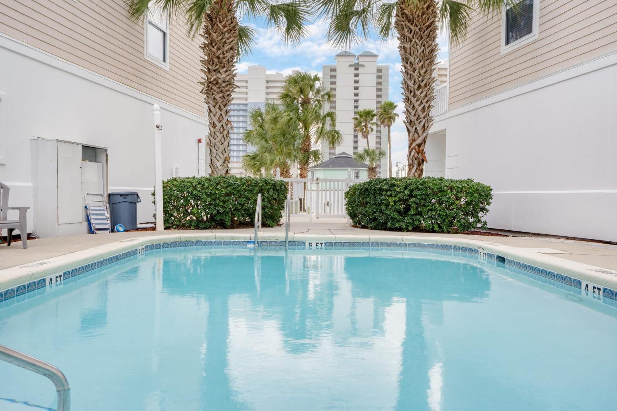Tidal Charm By Avantstay Walk To Community Pool Balcony Ocean Views Holiday home *