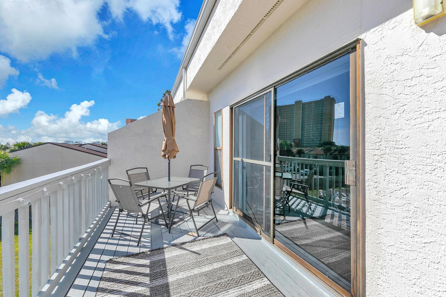 Endless Summer F11 Apartment *