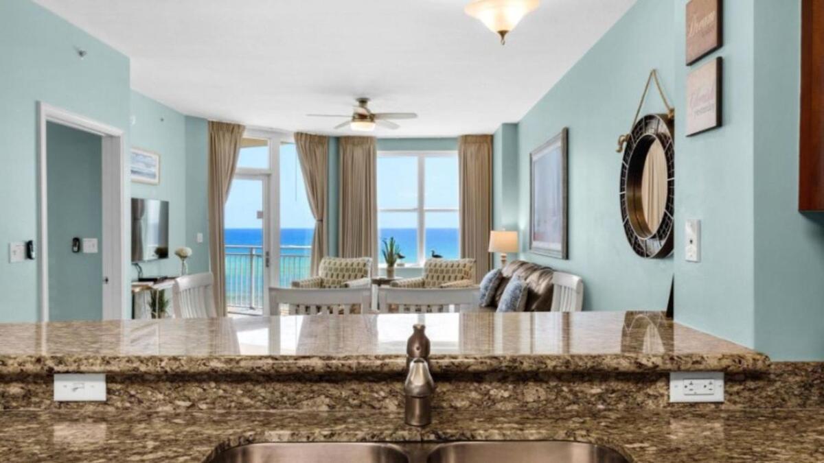 Aqua 510 Apartment *