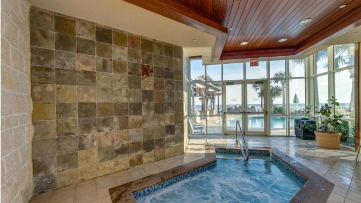 Aqua 510 Apartment