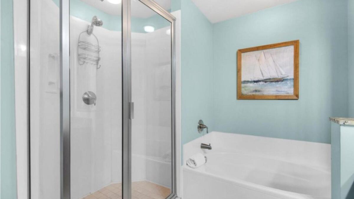 Aqua 510 Apartment