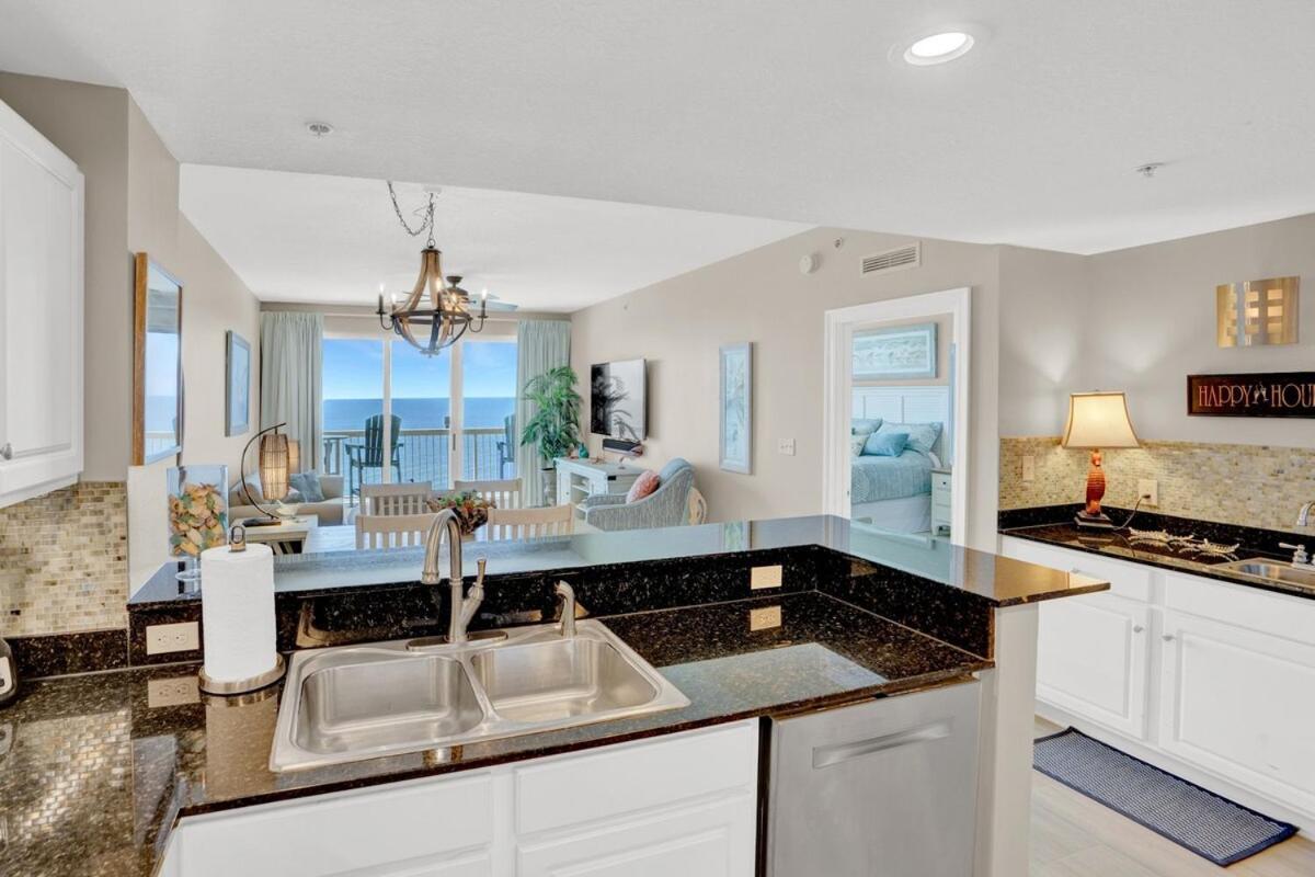 Calypso 2006w Gulf Front And Newly Renovated Custom Shower Apartment Panama City Beach