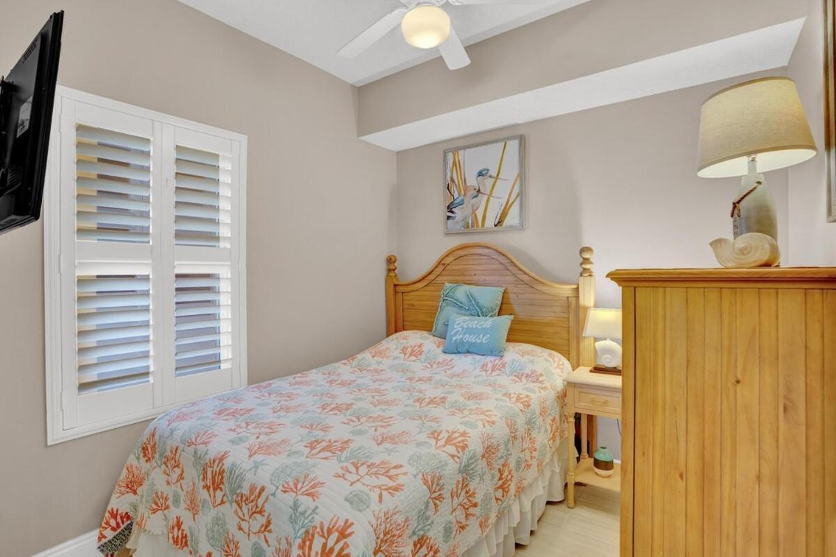 Calypso 2006w Gulf Front And Newly Renovated Custom Shower Apartment Panama City Beach