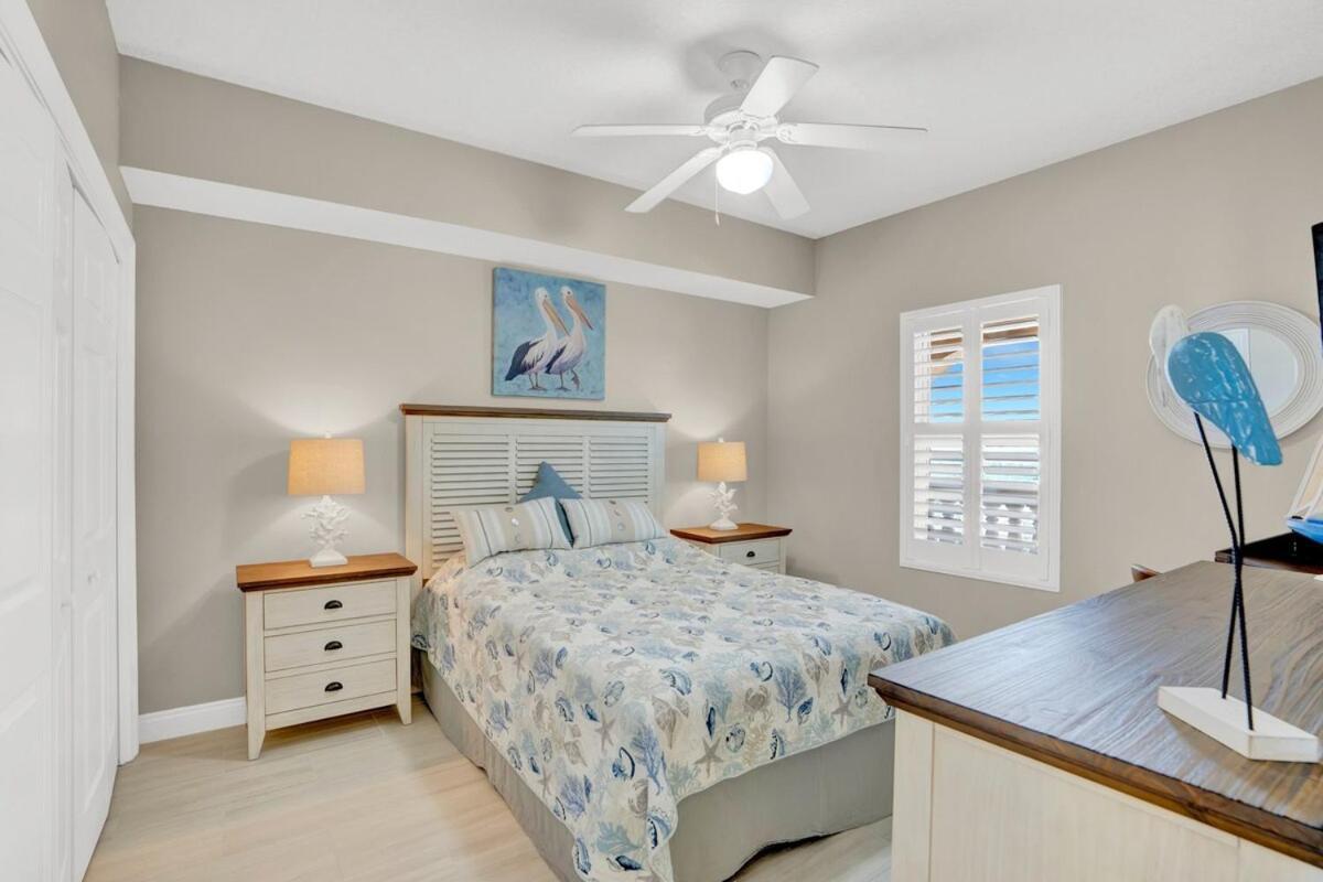 Calypso 2006w Gulf Front And Newly Renovated Custom Shower * Panama City Beach