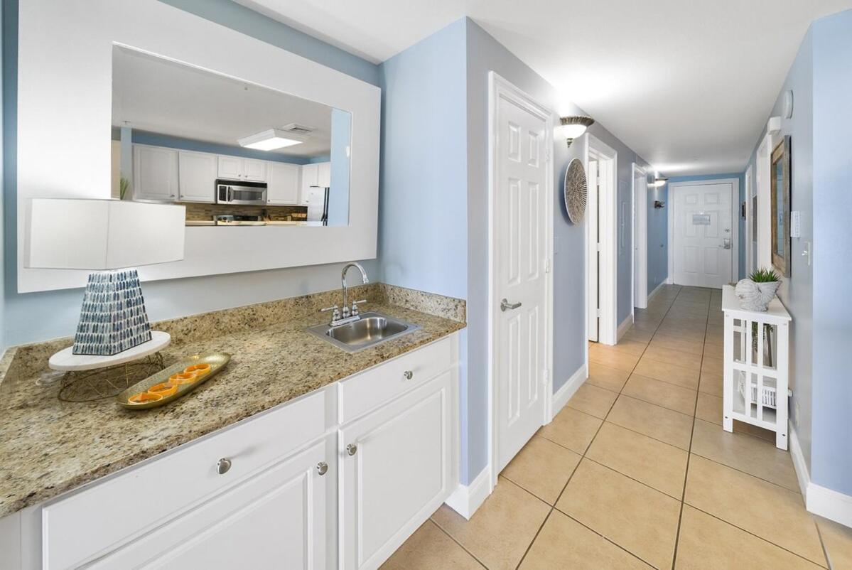 Apartment 2206e Calypso Direct Gulffront Brand New Remodel *