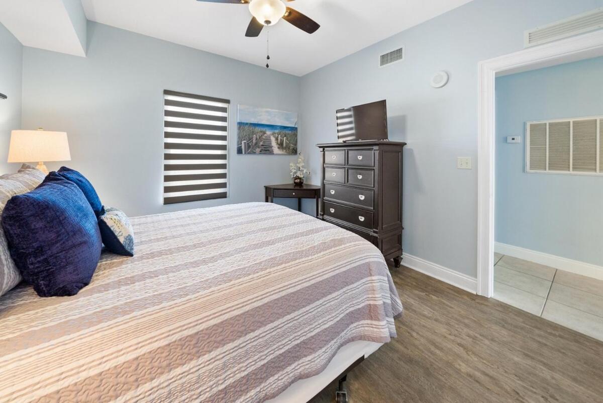 Apartment 2206e Calypso Direct Gulffront Brand New Remodel