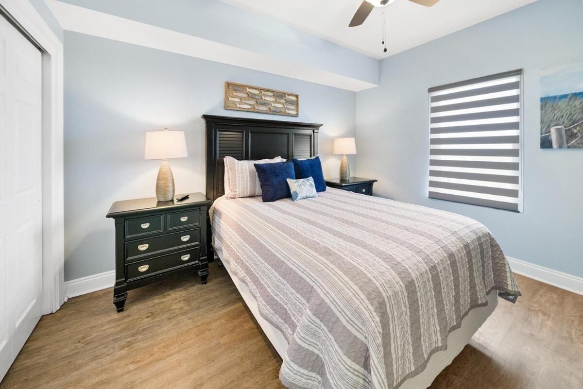 Apartment 2206e Calypso Direct Gulffront Brand New Remodel *
