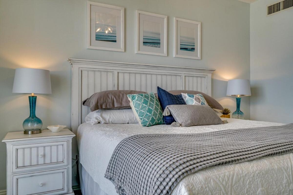 Apartment 408e Calypso Elegant Front Svc Included
