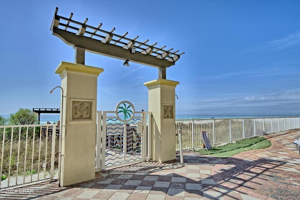 Beachfront Bliss At The Shores Apartment