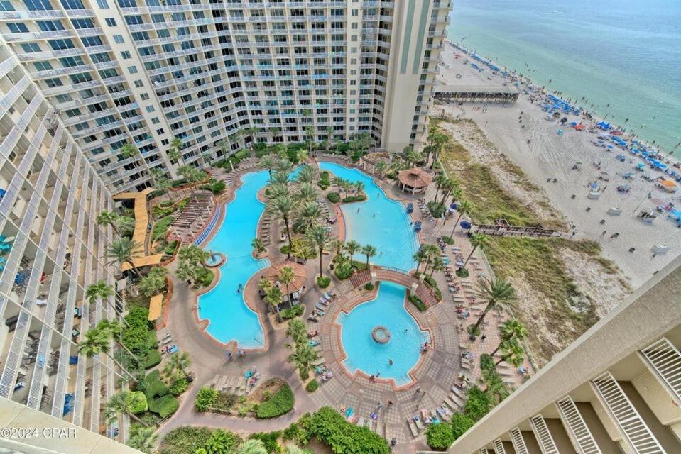 Beachfront Bliss At The Shores Apartment *