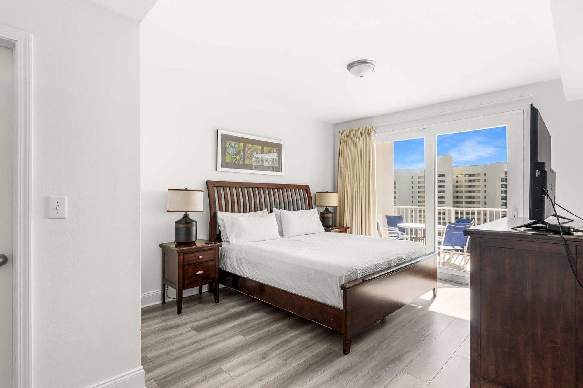 Amazing Ocean View Condo! Free Chairsservice! Sleeps 8! By Dolce Getaways Pcb Apartment Panama City Beach