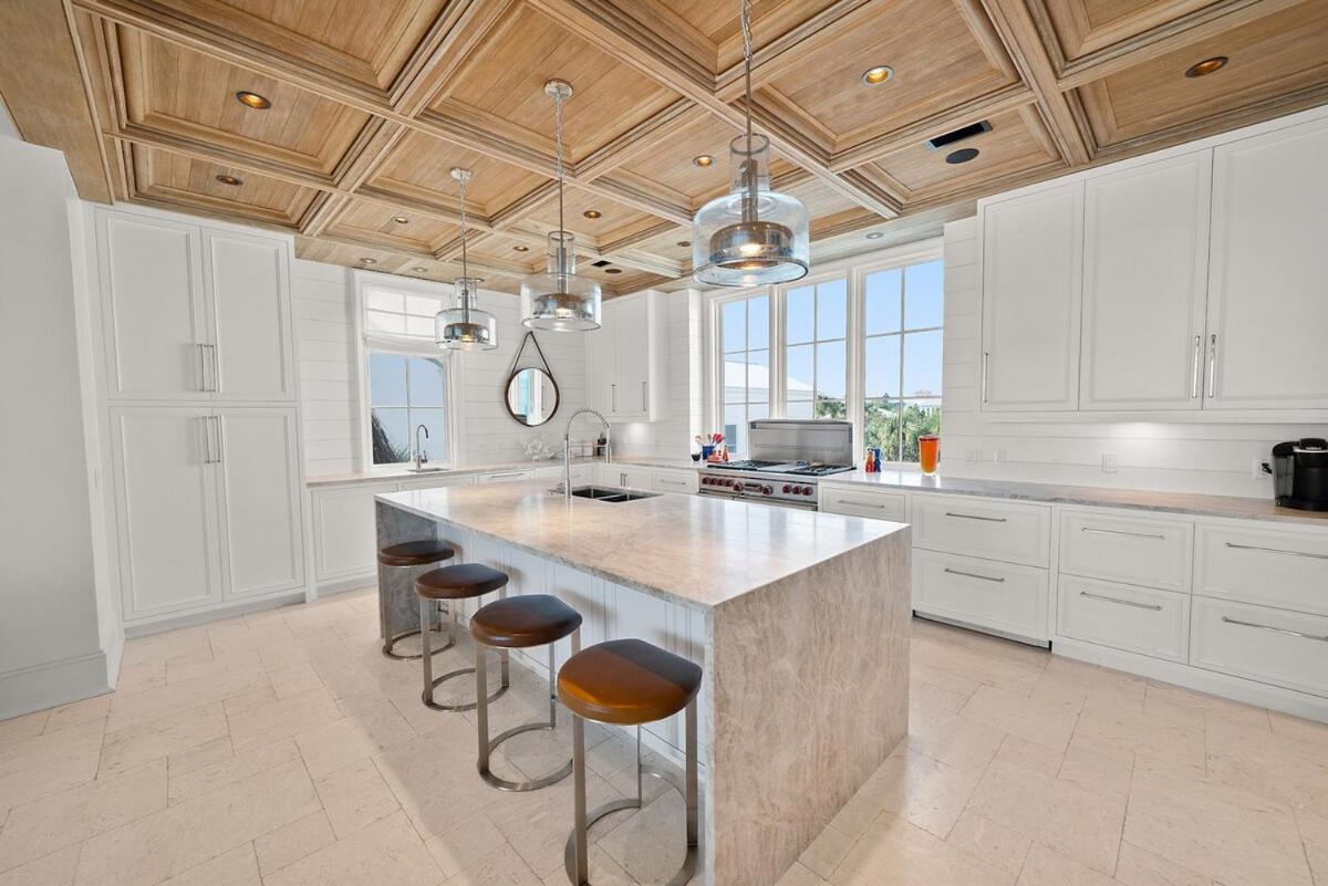 328 Beachside The Ultimate House Gulf Front Private Pool Holiday home *