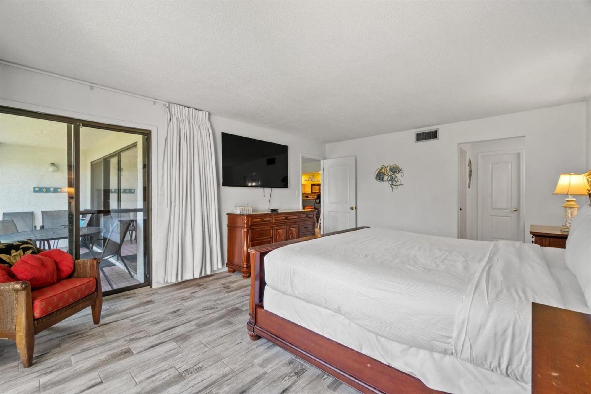 Edgewater 1507 Apartment *