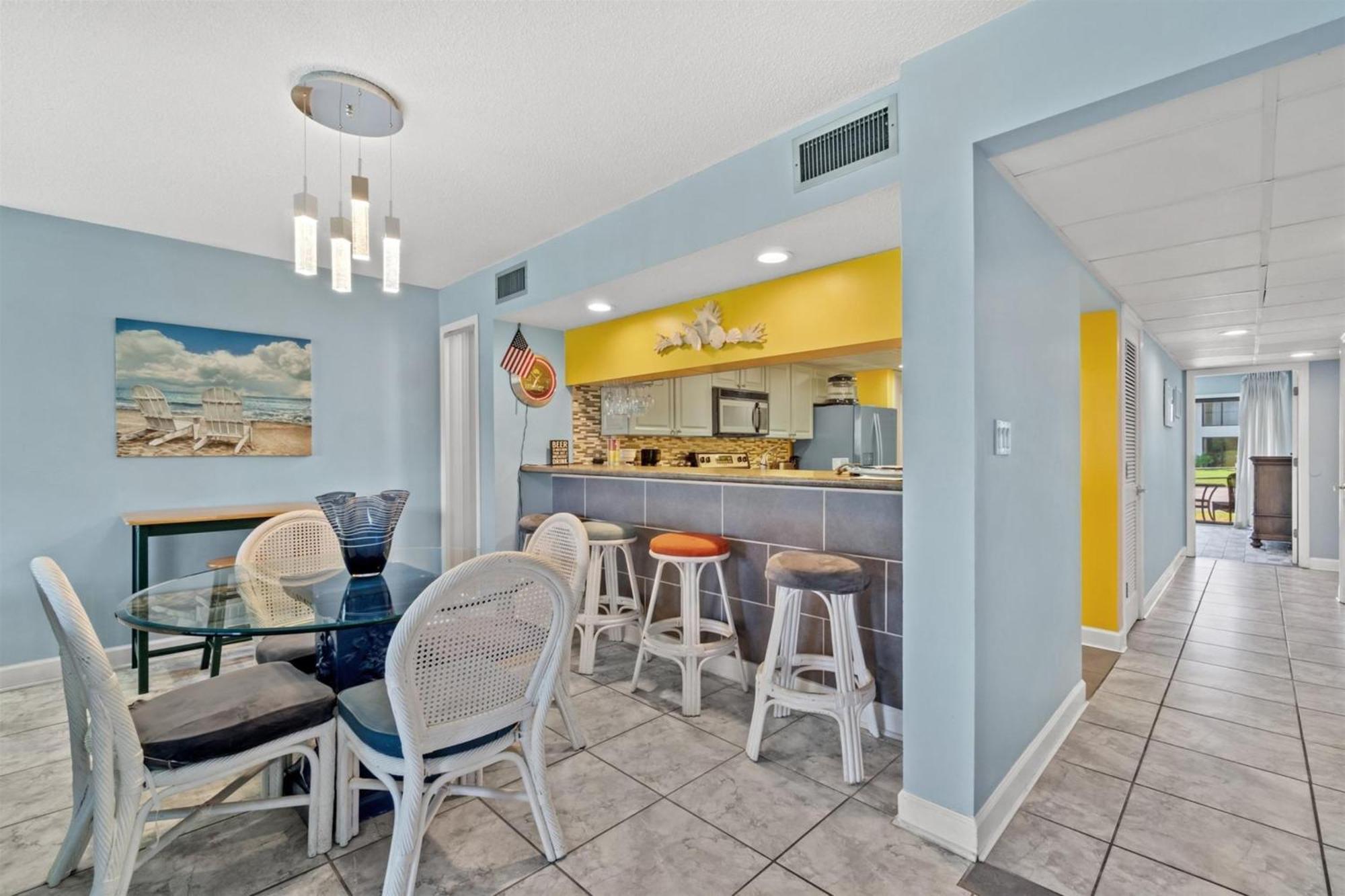 Edgewater 1507 Apartment *