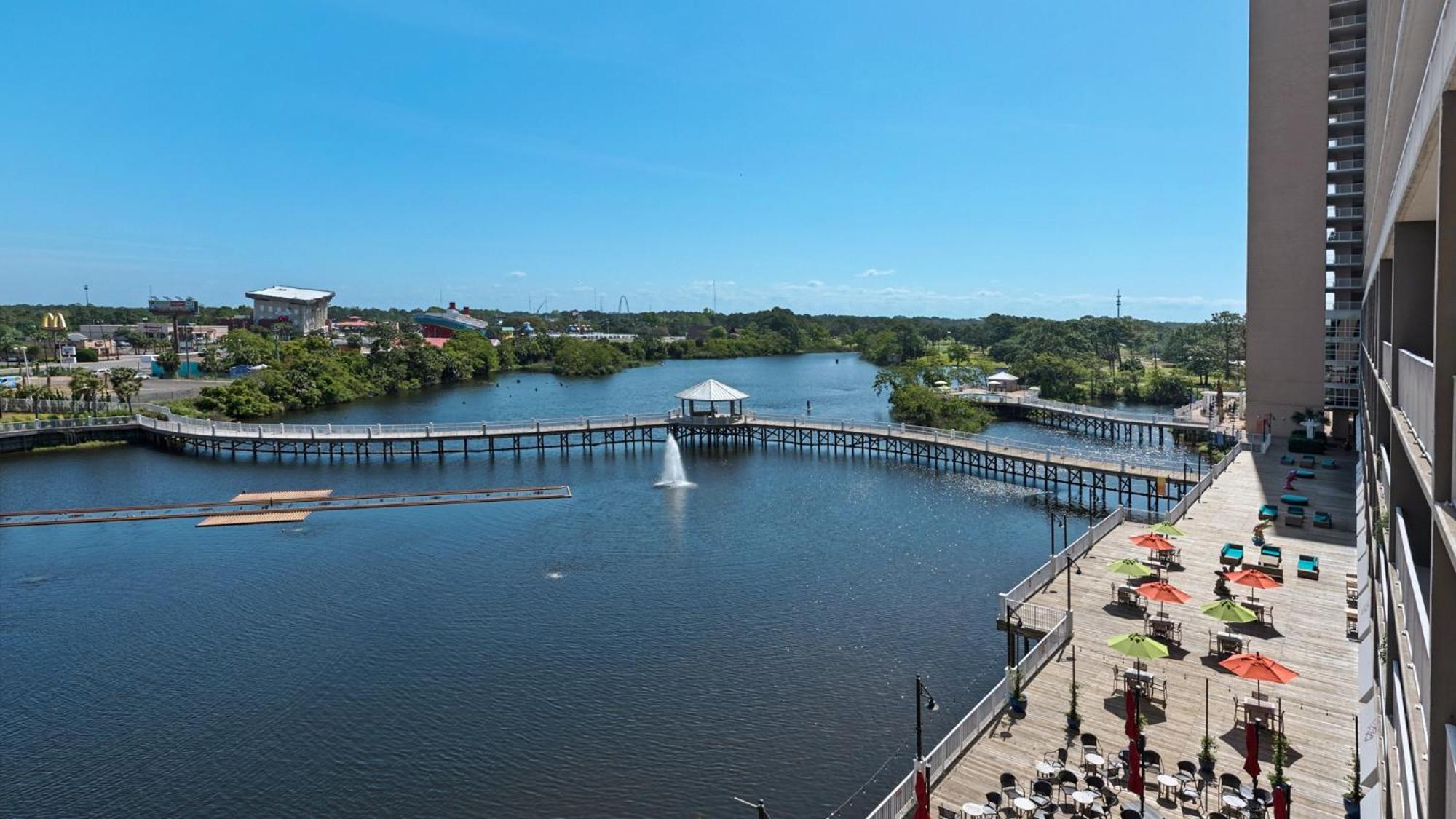 Laketown Wharf 335! 1 Bd, 2 Bathroom With Amazing Amenities Holiday home
