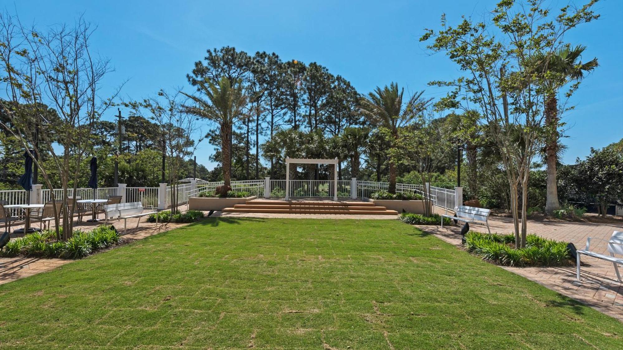 Laketown Wharf 335! 1 Bd, 2 Bathroom With Amazing Amenities Holiday home