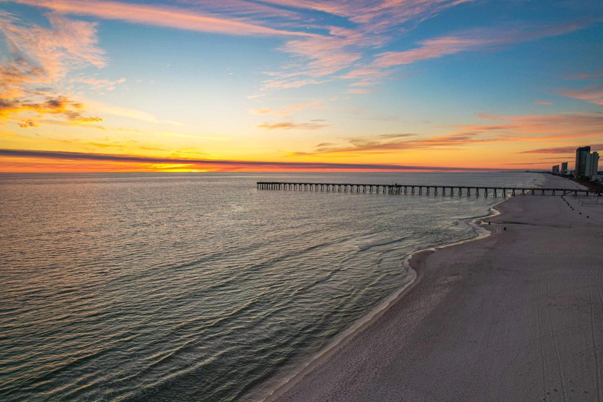 Calypso 3 New Relax Unwind Luxury Pcb Next To Pier Park 3 Bed 2 Bath Pool Hot Tub Tikki Bar *