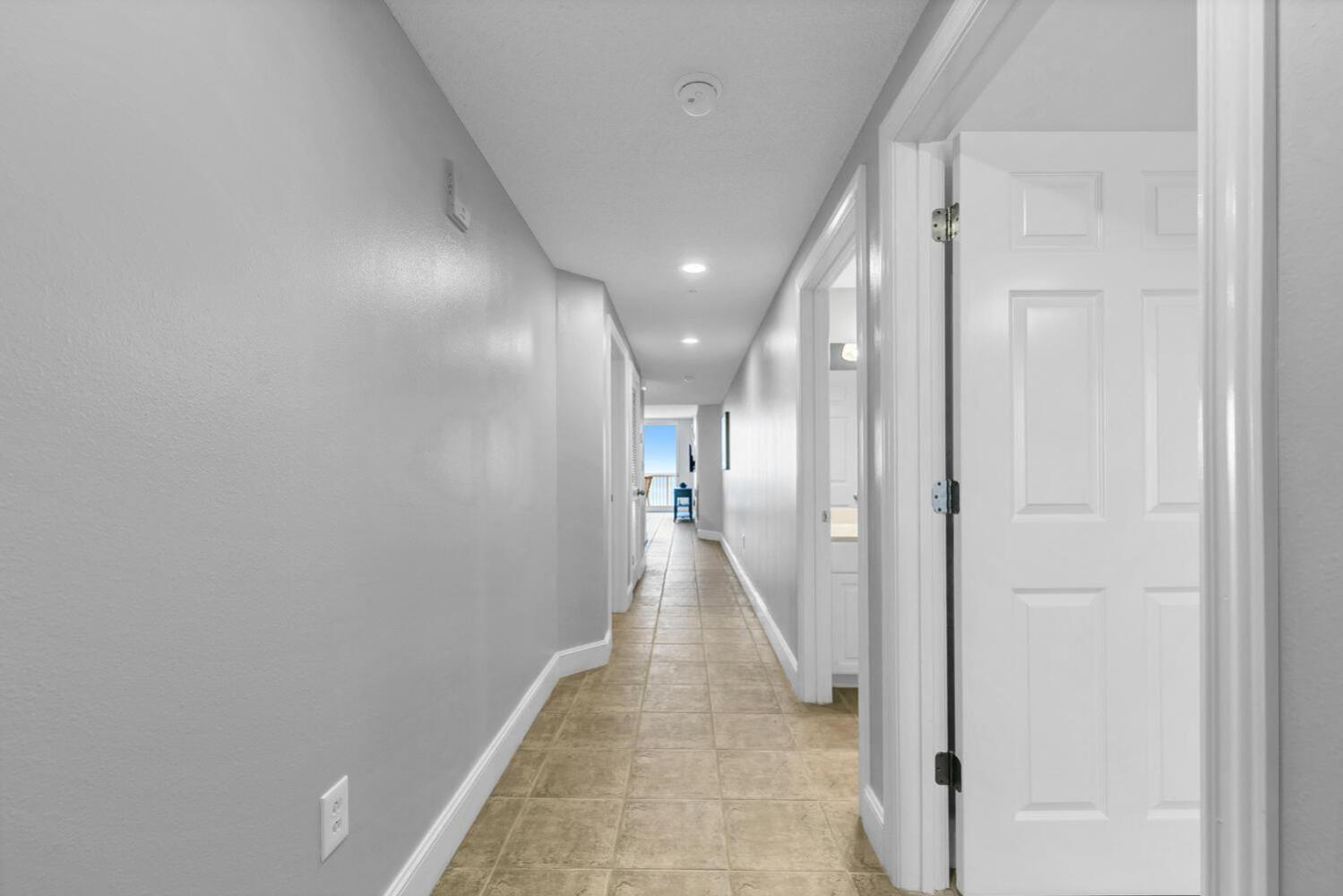 Majestic Towers 2-1002 Holiday home