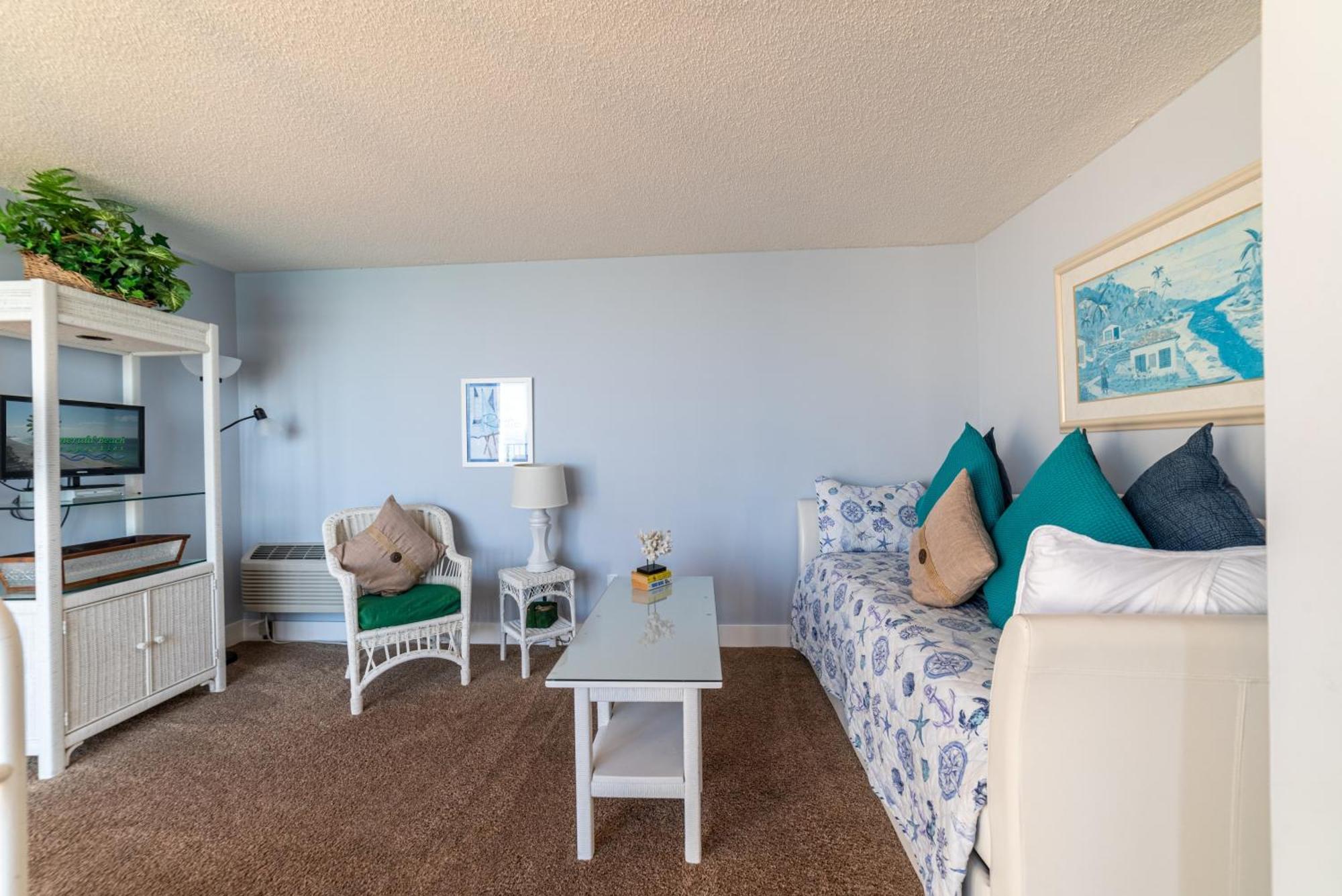 Edgewater 2-1202 'shore Fun Penthouse' Holiday home *