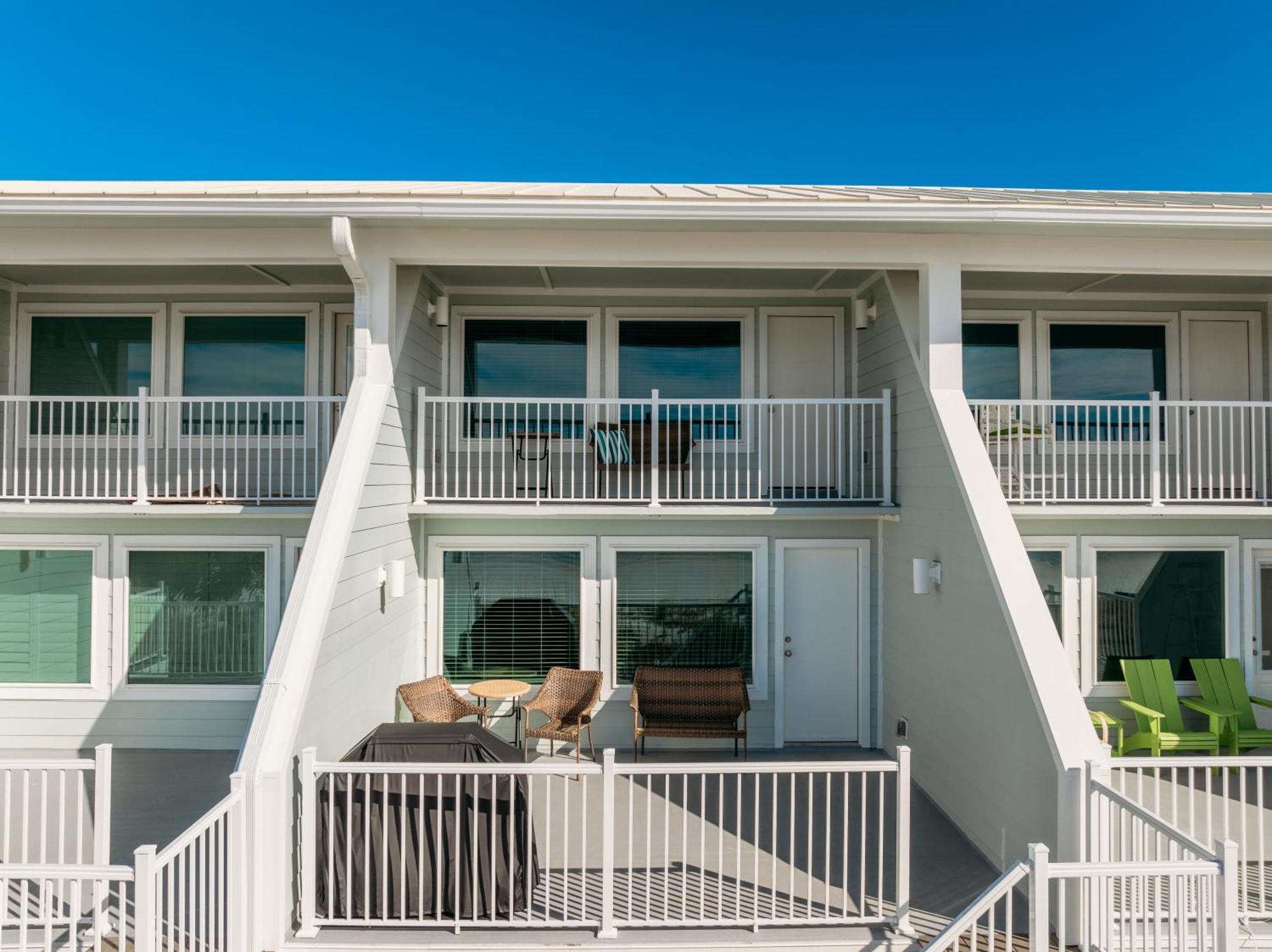 Put Some Vitamin Sea In Your Vacation! Gulf Front Town - Quiet West End
