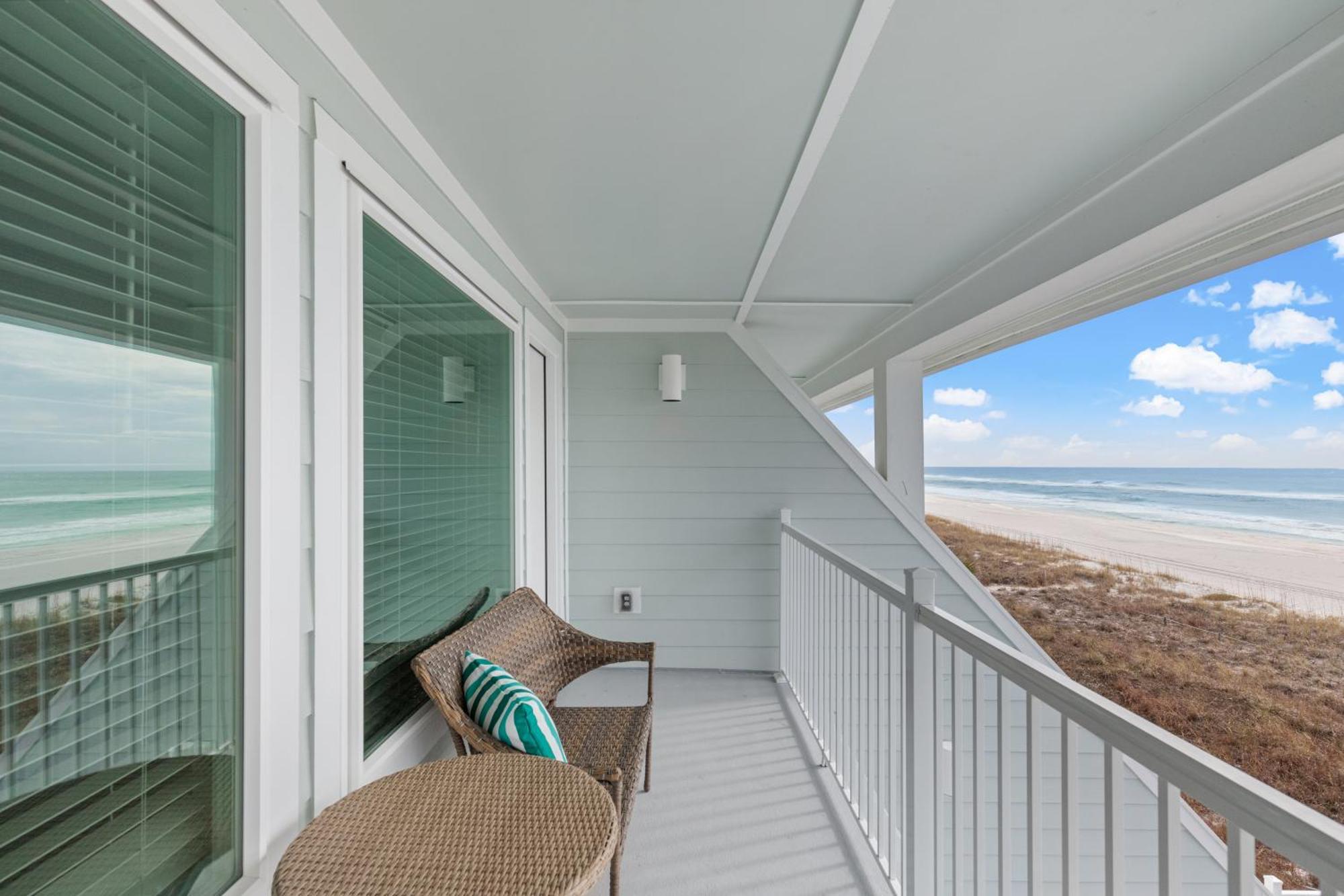 Put Some Vitamin Sea In Your Vacation! Gulf Front Town - Quiet West End *