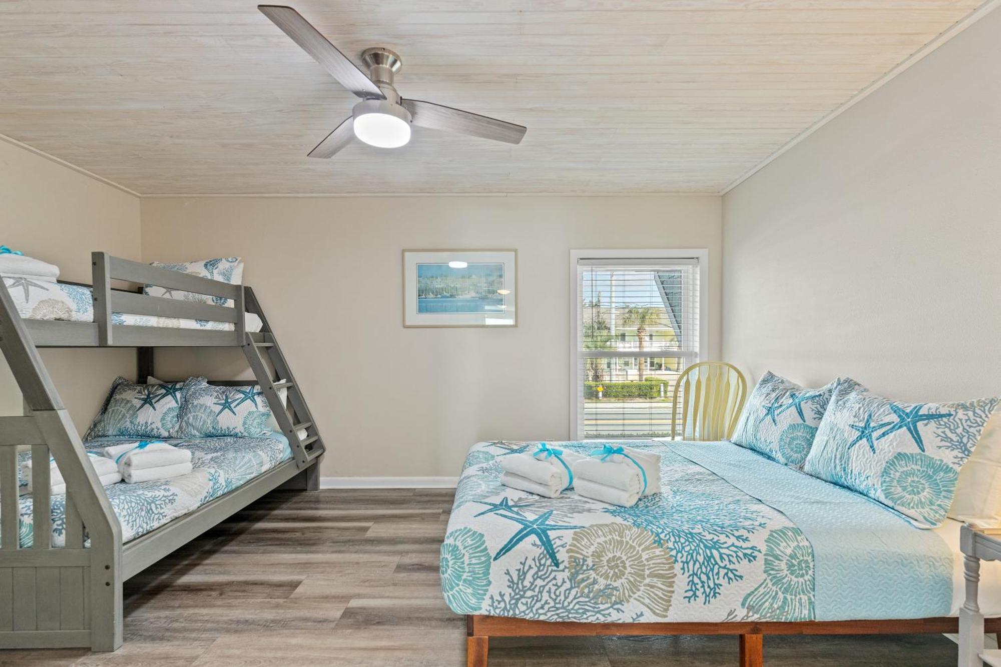 Put Some Vitamin Sea In Your Vacation! Gulf Front Town - Quiet West End