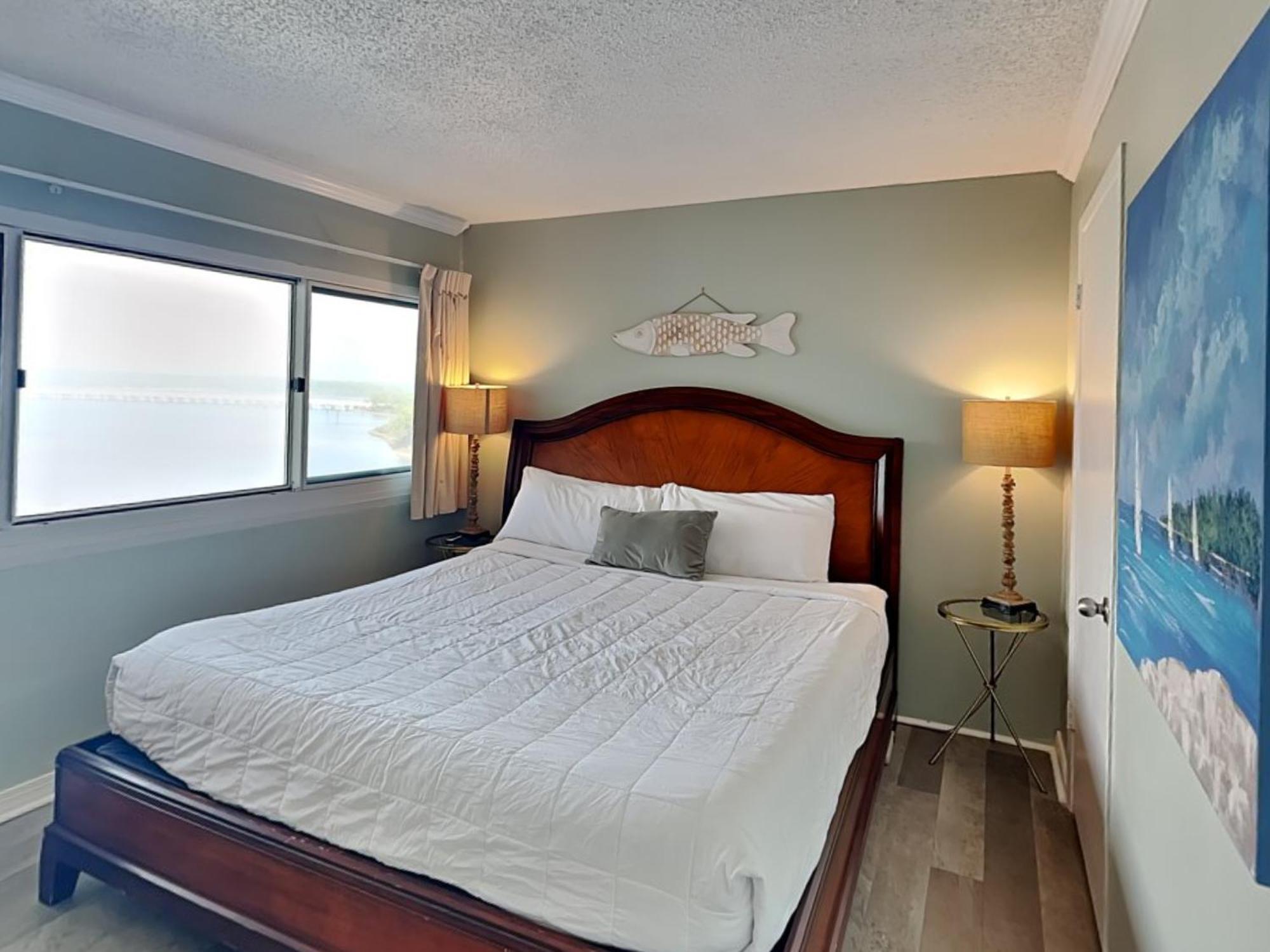 Apartment Pinnacle Port A-702